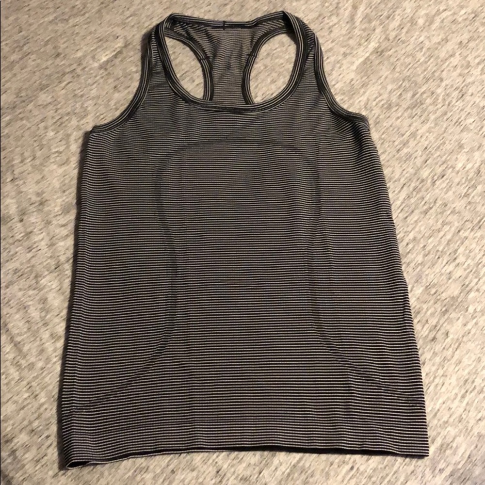 Lululemon tank